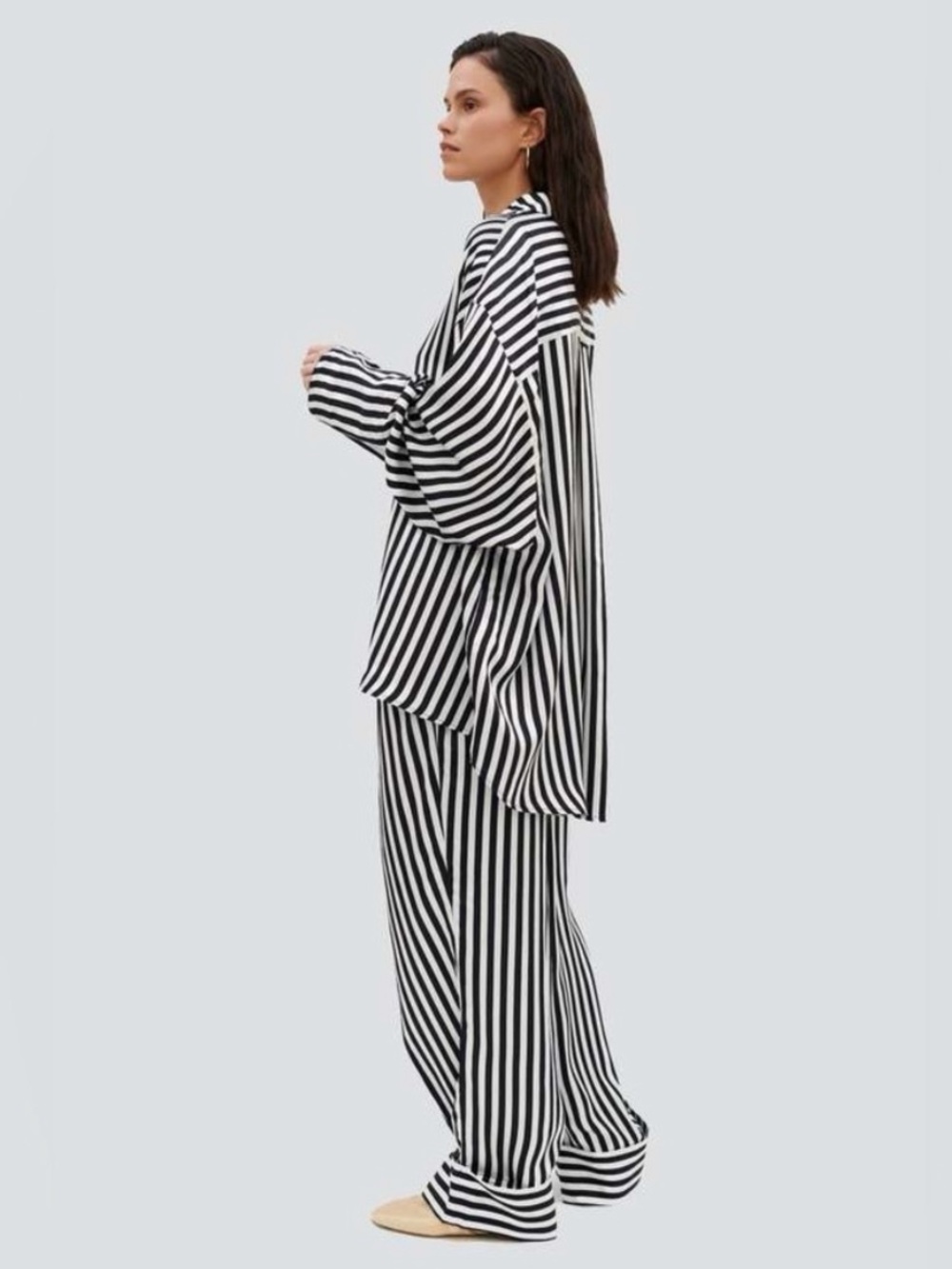 Sleeper Black & White Striped Pajamas 2 Piece Set Satin One Size $350 - Picture 2 of 12